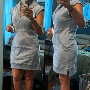 Sleeveless V Neck Hoodie Dress in Green and Blue